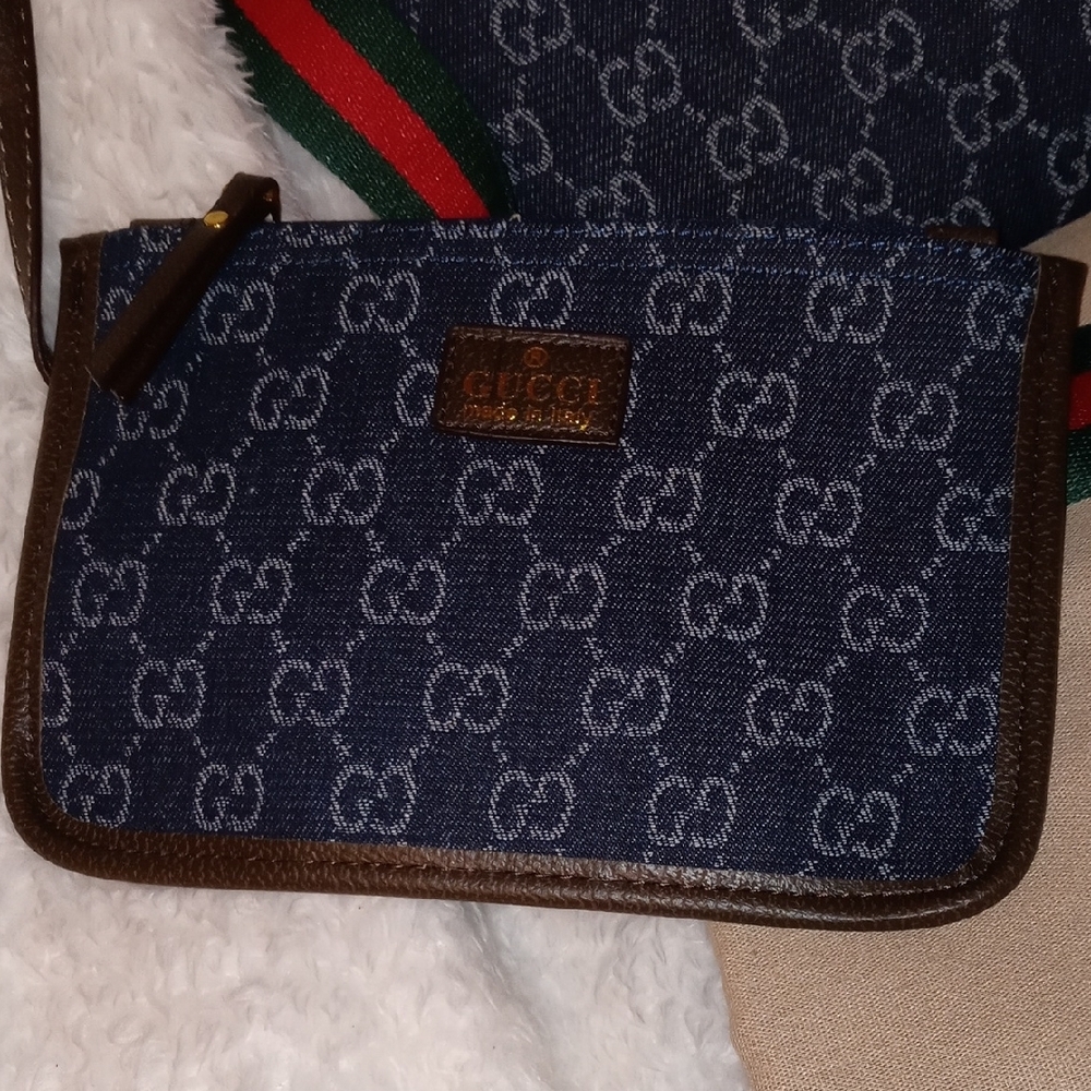 Gucci Blue Denim Shoulder Bag with Cherry Lime Strap Webbing - Picture 3 of 15